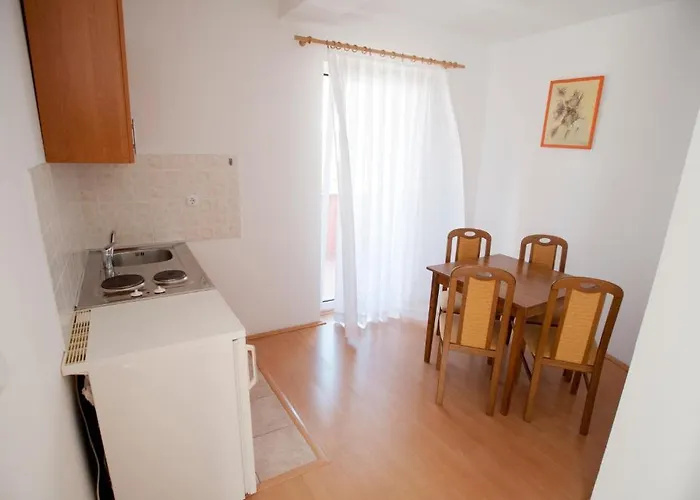 아파트 Maric With Parking