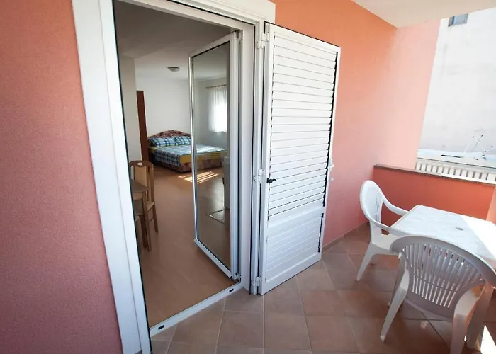 Maric With Parking 아파트 우마그