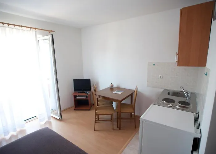 아파트 Maric With Parking *